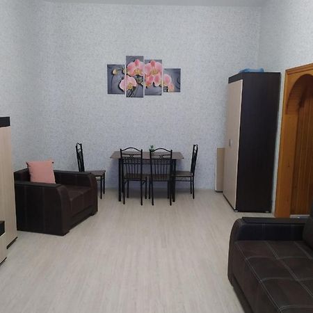 Apartment Theatre Shepkina 2 Rooms II Soemy Buitenkant foto